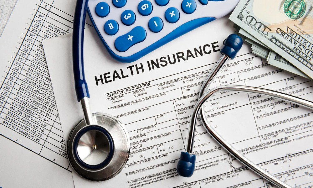 How to Choose the Right Health Insurance for Your Family in 2025
